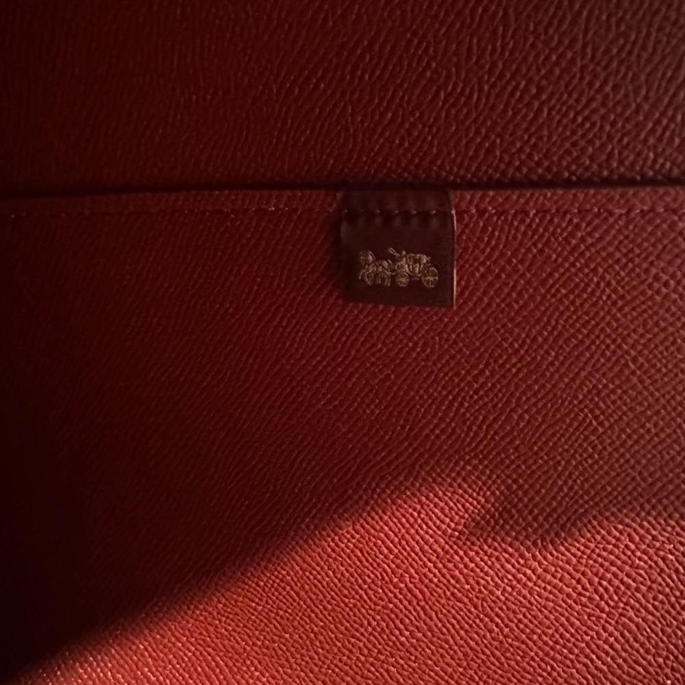 NWT - COACH Polished Pebble Leather Day Tote Petunia One Size - Picture 9 of 11